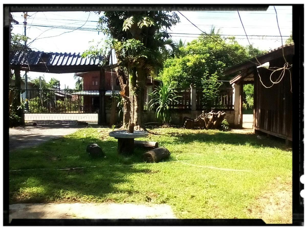 Grandma'S Home Sangkhlaburi Esterno foto